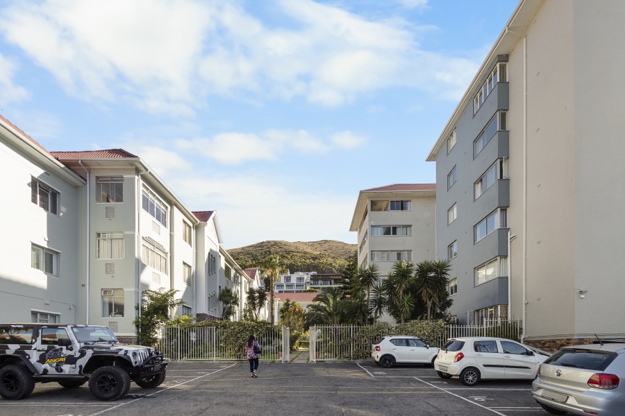 2 Bedroom Property for Sale in Green Point Western Cape